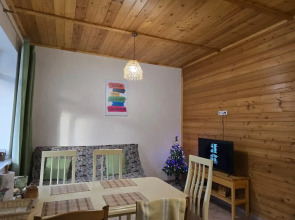 Квартира с видом на горы на улице Энгельса 15