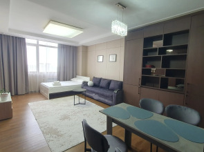 Апартаменты Luxury возле посольства США 14й этаж с шикарным видом на Мечеть Хазрет Султан