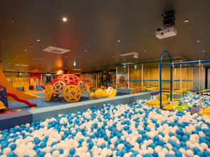 Курортный отель Da Nang  Mikazuki Japanese Resorts and Spa