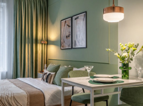 Студия у Метро Космонавтов