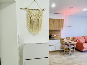 Апартаменты на Лазаревской 9