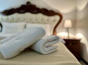 Отель Castle Family