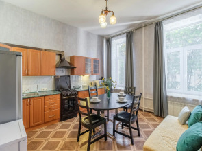 Апартаменты Видовые у Казанского собора 2 спальни 2 сан.узла 12 гостей