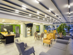 Отель Falcon 1511