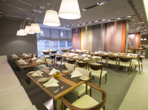 Отель The ACT Hotel - Sharjah