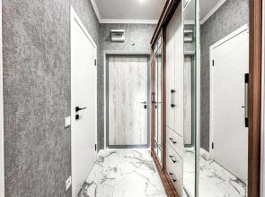 Квартира Уютная студия с балконом в новом доме Крымск Хоум