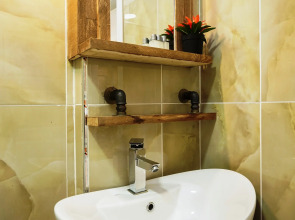 Апарт-отель  Cube Suites