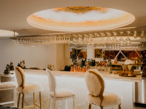 Отель Napa Suites