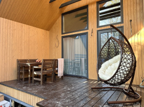 Частный Дом Барнхаус №2 на 10 гостей, с дровяной баней и горячим чаном