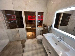 Апартаменты 70кв. метров в центре города