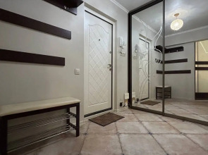 Апартаменты Квартира около Комаровского рынка