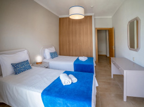 Апартаменты Flor da Rocha Turísticos