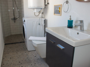 Отель Aloha Suites