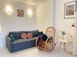 Квартира Ботаника в историческом центре от Wonderapart