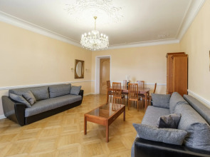 Апартаменты 3 спальни у Манежной площади 8 гостей