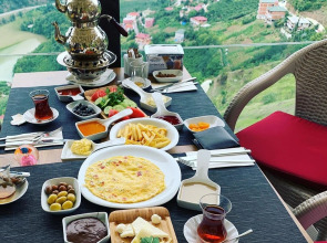 Курортный отель Sera Lake Resort