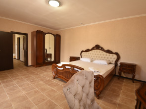 Отель Замок Азов