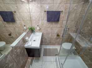 Апартаменты Братская 27к3 подьезд 2