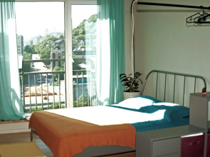 Апартаменты Mid century Studio