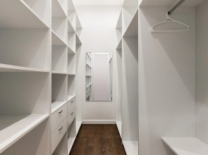 Апартаменты 4-комнатные HomeApart К.Маркса, 30