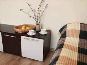 Квартира Garnet Apartments Уют