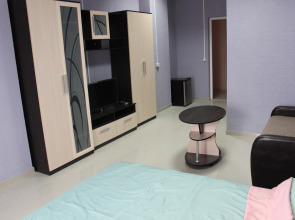 Отель Адель