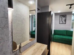 Апартаменты 2х уровневая квартира в стиле Лофт в центре города