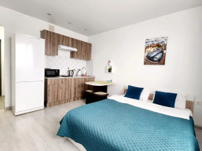 Апартаменты Runway Apartments