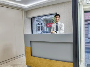 Отель Flori̇na