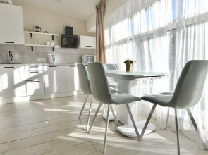 Квартира Студия с панорамными окнами напротив отеля Мариотт