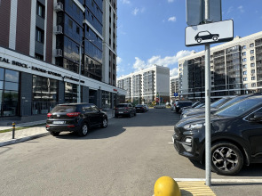 Квартира Рядом с Метро и Видом на Закат