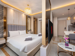 Апарт-отель Bellevue Lagoon Premium by TropicLook