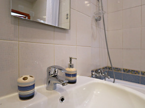 Квартира Granada Красивая евро-двушка в центре города