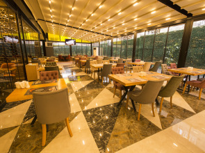 Отель New Garden