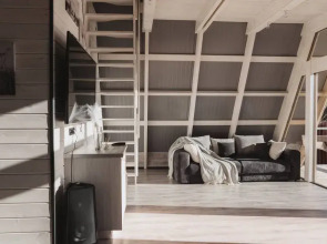 Вилла Семейно-Туристический загородный клуб Карамелькино Коттедж 4