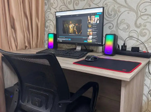 Квартира Новая Двухкомнатная квартира до 8 человек прямо у входа в метро