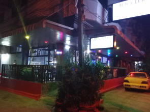 Ben & Lek Guesthouse