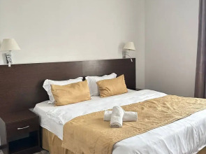 Отель Танжарык