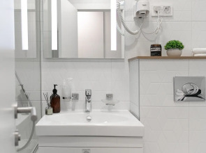 Апартаменты MyhomeYourhome на Салова 61