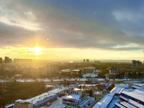 Квартира Рядом с Метро и Видом на Закат