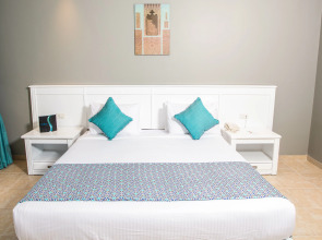 SUNRISE Garden Beach Resort