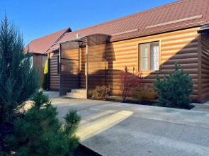 Гостевой дом У Пруда от Травел Хотелс Антураж