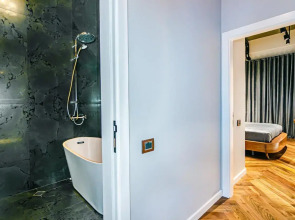 Апартаменты Luxury 1 bed Knightsbridge Residence White City