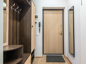 Апартаменты на Краснолесья 10/3