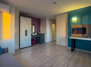 Отель La Bella Suite