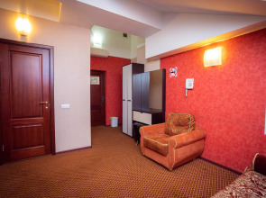 Отель Саврасовская