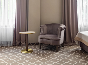 Отель Ирыстон