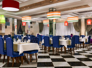 Отель Ramada by Wyndham Шымкент