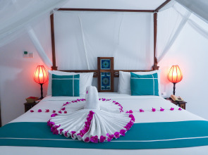 Отель Maru Maru