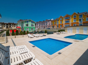 Апартаменты с круглогодичным бассейном и прекрасным видом